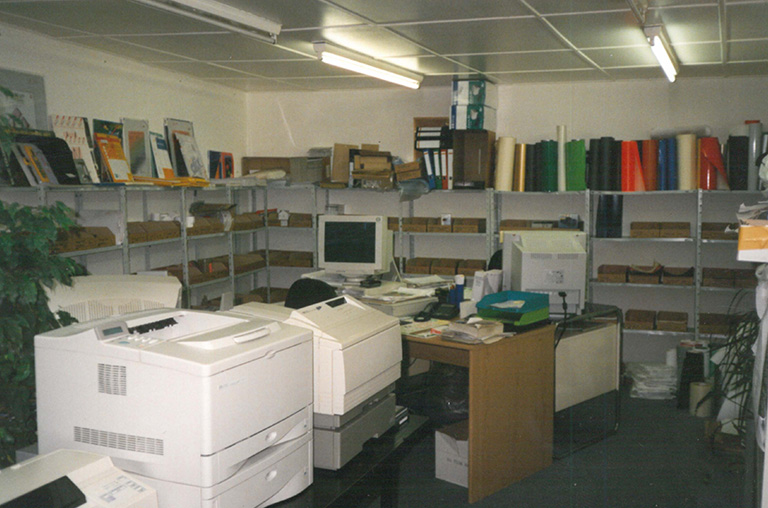 Ein kleiner Copy Shop war der Vorläufer der heutigen Druckerei.