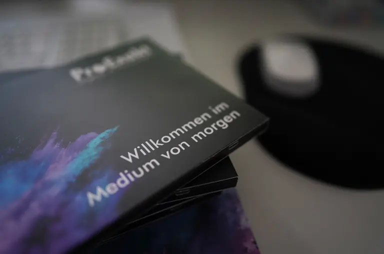 Videocard mit dem Slogan: "Willkommen im Video von Morgen"