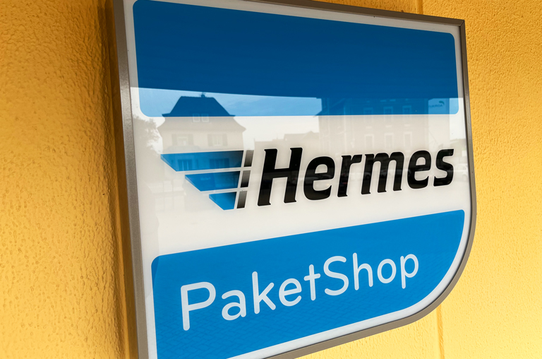 Hermes PaketShop von ProExakt mit großem Kundenparkplatz