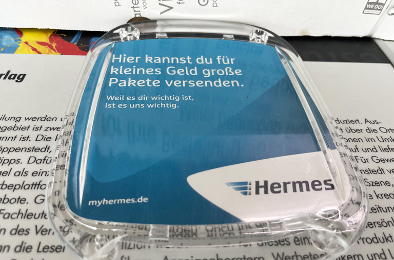 Mit dem Hermes PaketShop große Pakete zum kleinen Preis versenden.