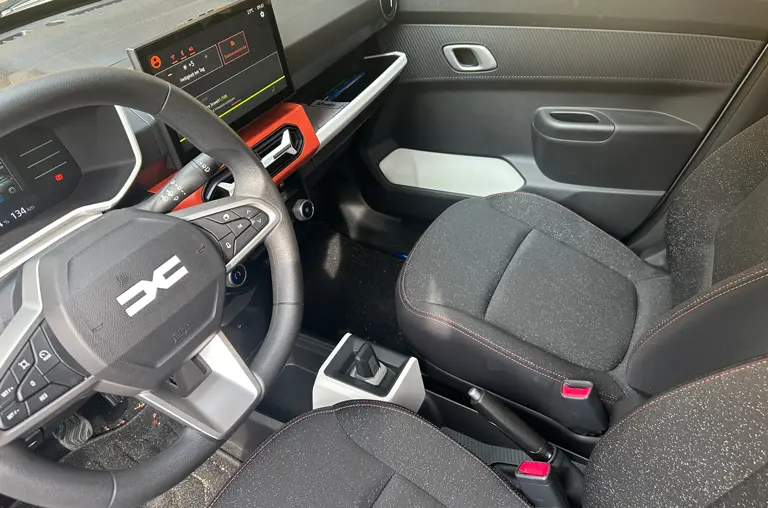 moderne Ausstattung für ein komfortables Fahren